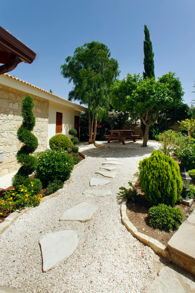Green Forest - Cyprus' leading landscaping company - steppingstones 10 2