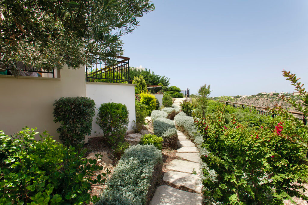 Green Forest - Cyprus' leading landscaping company - steppingstones 2 2